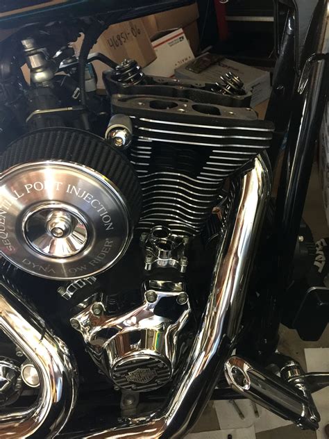 2011 harley electra glide ultra limited rocker box leak|leaking rocker box thread.